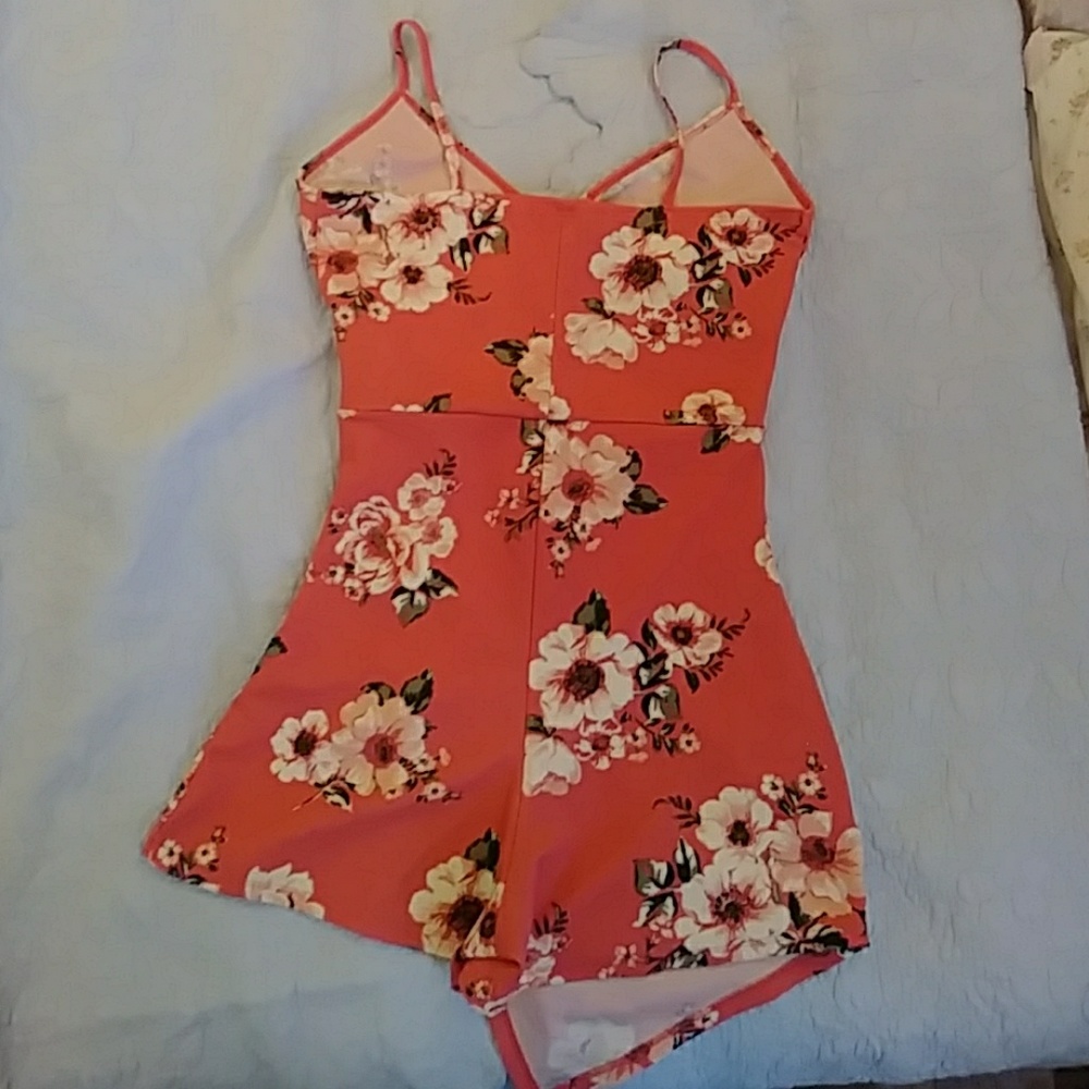 Spring onesie - Picture 2 of 2